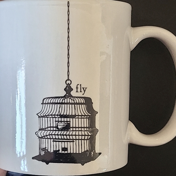☕️ NWOT Fly Empty Birdcage Mug - Picture 2 of 6